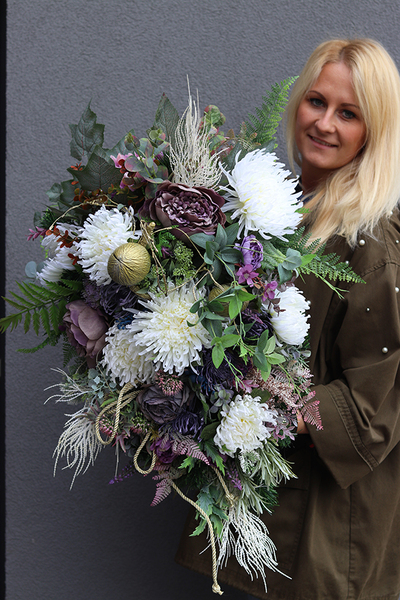 elegancka wiązanka nagrobna, Selendia, dł.67cm 