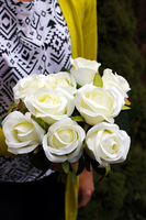 bukiet 10 szt. jasnokremowych róż, wys.30cm