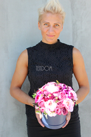 kompozycja kwiatowa / bukiet / Flowerbox Renata, wys.25cm