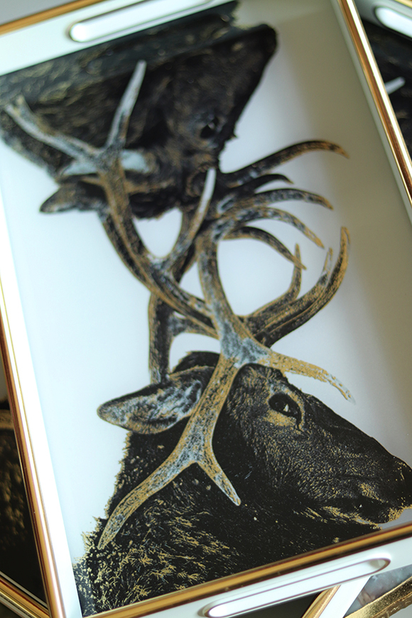 OD RĘKI Decoradore, elegancka taca z wizerunkiem jeleni, wym.45x30x4cm