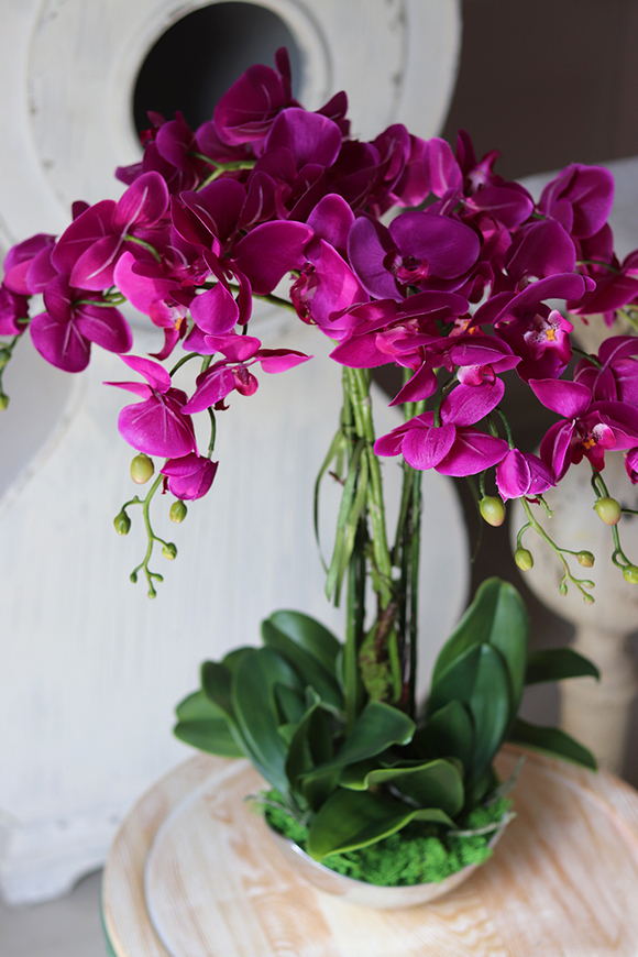 Fuksja Silver Bowl, sztuczny storczyk w metalowej misie, wys.64cm 