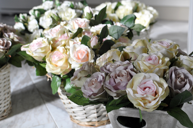 bogaty kosz z bladoróżowymi różami Romance 33x30x30cm