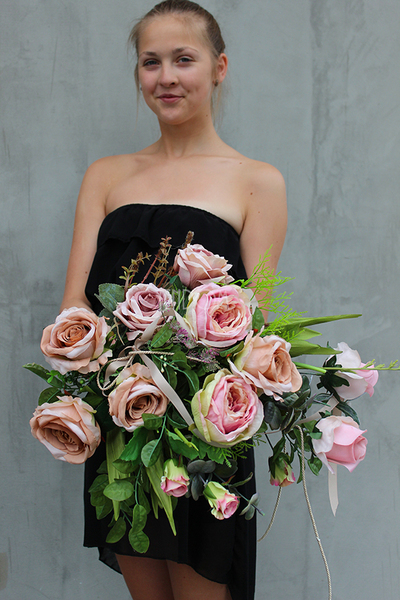 dekoracja, wiązanka nagrobna Blady Róż, wym.60cm