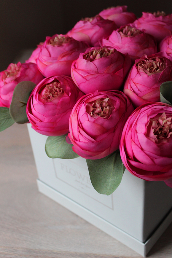 box kwiatowy Jubileo na prezent Rosalia "20", wys. 24cm 