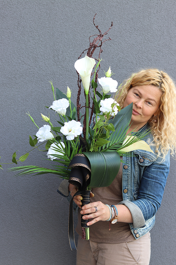 Karlitto Premium, komplet dekoracji nagrobnych z kallą i eustomą, kompozycja + bukiet 