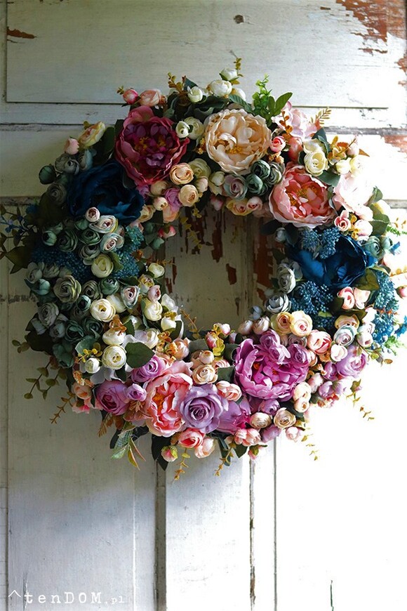 bardzo gęsty wianek Caryca Malaga, śr.56cm