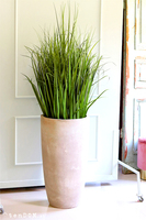 Concrete New 2, wysokiej jakości sztuczna trawa w betonowej donicy, wys.170cm