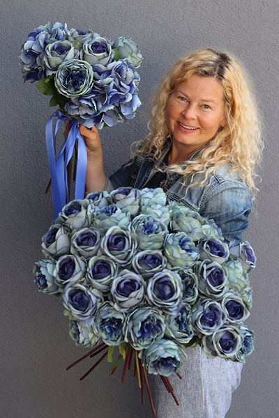 niebieski bukiet róż i hortensji, Rosallia Blue, dł.52cm