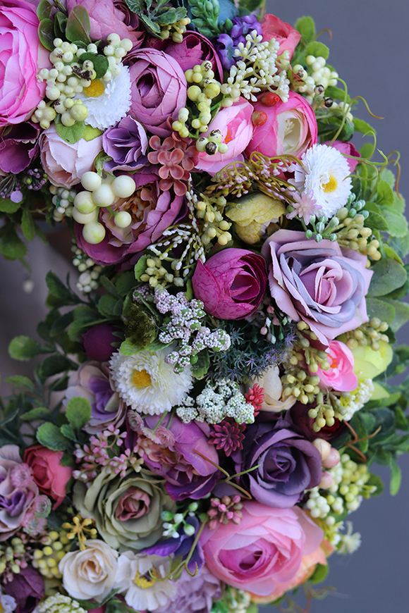 atrakcyjny kwiatowy wianek, Perrasa Medium, śr.50cm  