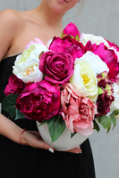 Pani Walewska kompozycja kwiatowa, wys.34cm, szer.50cm