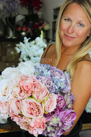 bukiet białych hortensji i róż Taormina, wys.30cm