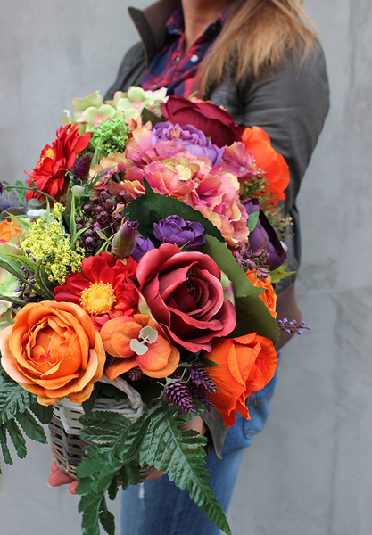 jesienna kompozycja kwiatowa / bukiet w koszu Sympatia, wys.33cm