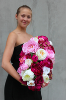 Pani Walewska kompozycja kwiatowa, wys.34cm, szer.50cm