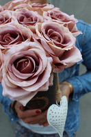 Cappucino Heart, kompozycja kwiatowa / Flowerbox na Walentynki, wys.37cm