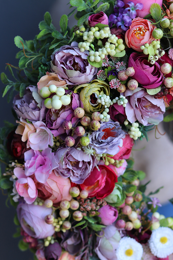 atrakcyjny kwiatowy wianek, Perrasa Medium, śr.50cm  