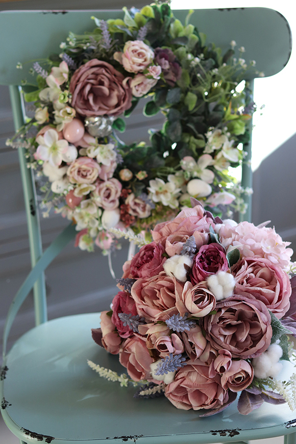 Fiolettina, wielkanocny wianek z zawieszką, śr.30cm