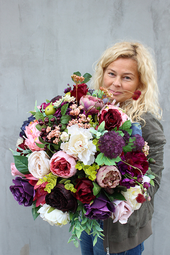 kwiatowa kompozycja nagrobna England, wys.35cm