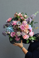 Pudrova Telona, kompozycja kwiatowa w ceramicznej donicy, wys.60cm