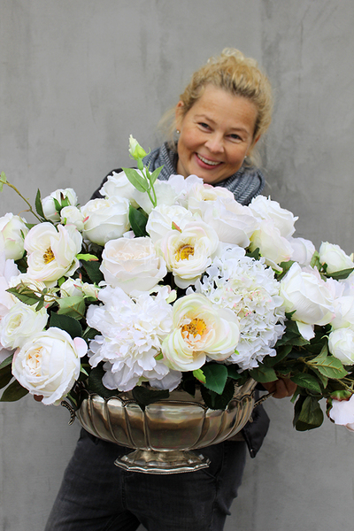 Cremona kompozycja kwiatowa w cynowanym ekskluzywnym naczyniu, dł.85cm, wys.48cm