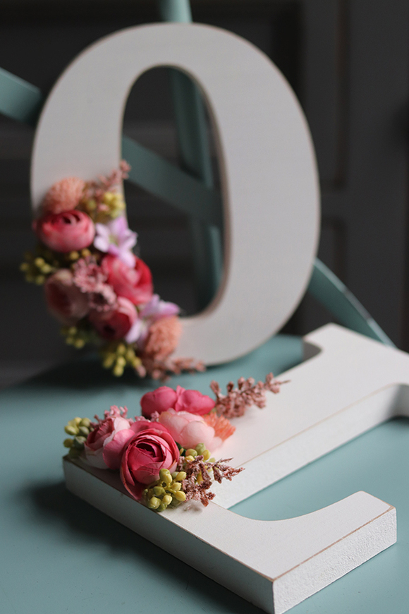 dekorowana litera, Milu, 1szt. 