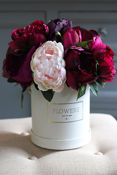 elegancki box / bukiet / kompozycja kwiatowa, Renatta, wys.32cm
