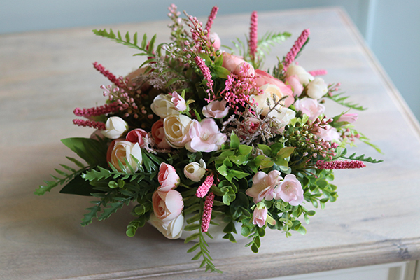 Rafsa, urocza kompozycja kwiatowa w ceramicznej misie, wys.22cm