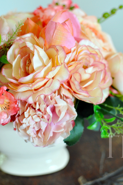 kompozycja kwiatowa / bukiet Estrada, wys.25cm