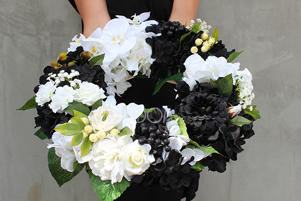 biało-czarny wianek Black&White, śr.44cm 