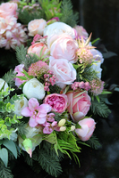 Różowa Magia, wieniec / wiązanka nagrobna, śr.50cm 