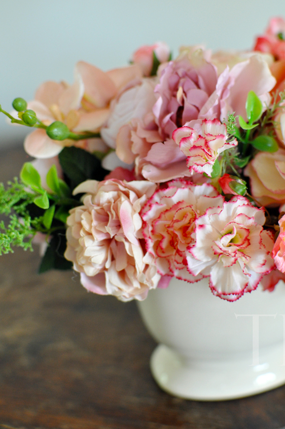 kompozycja kwiatowa / bukiet Estrada, wys.25cm