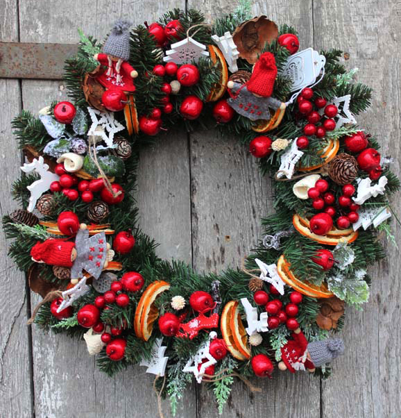 Dzieciaczki w Święta, świąteczny wianek / stroik o śr.40cm