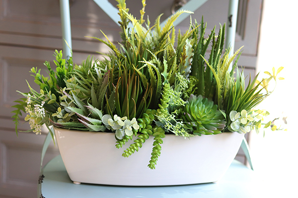 Gerra Sukulenty, zielona kompozycja w białej donicy, wym.28x46cm