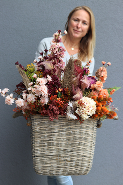bogaty kosz z jesiennymi kwiatami, Premium Dekoro, wys.73cm   