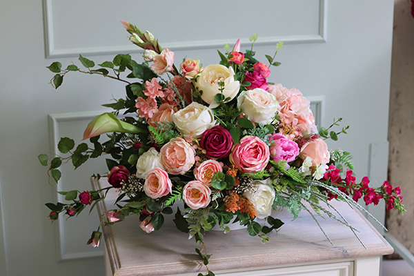 Beraso, kompozycja kwiatowa nagrobna, wym.47x75cm