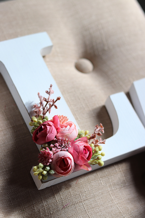 dekorowana litera, Milu, 1szt. 