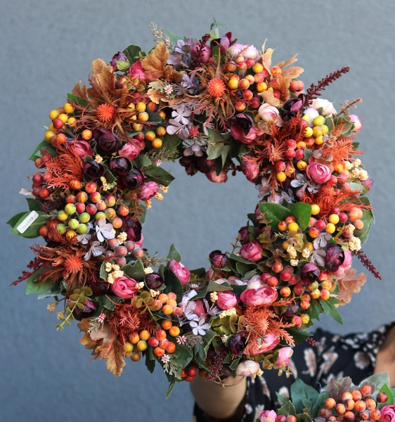 bogaty kwiatowo-owocowy wianek, Jesienne Pola, śr.44cm  