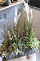 Grey Teranoto, kompozycja z traw w stylowym koszu, wys.70cm