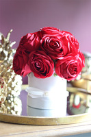 elegancki flowerbox z czerwonymi różami, Valerie, wym. 24x24cm 