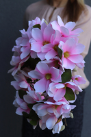 Magnolia Pink, wianek z kwiatów magnolii, śr.45cm