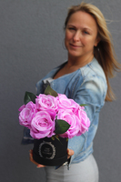 elegancki Flowerbox Różowa Róża, wys.22cm