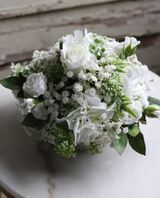 Aguenda, kompozycja kwiatowa w stylowej lustrzanej donicy, wys.20cm