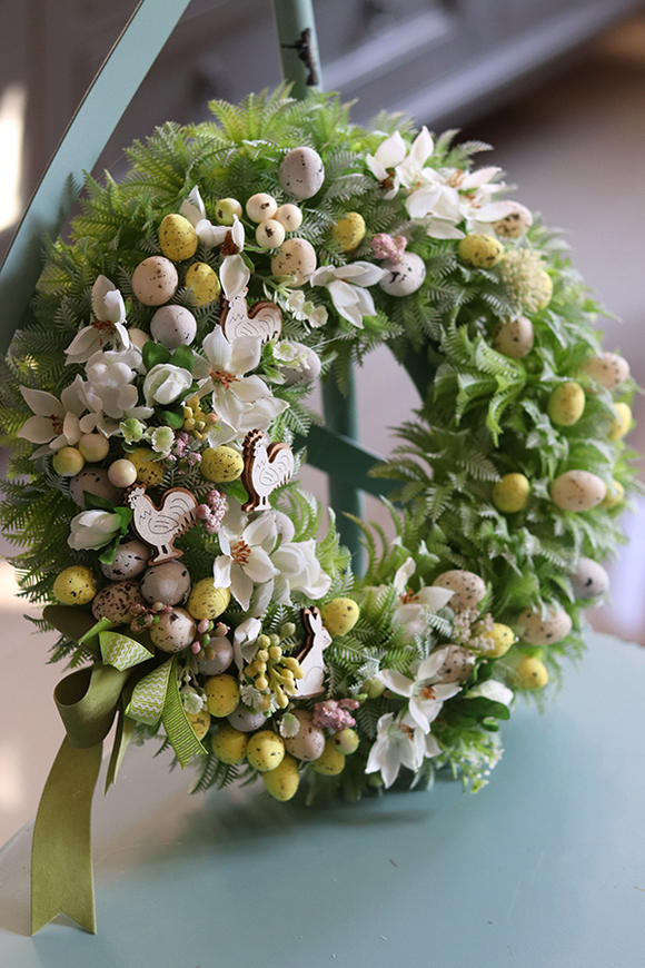 Radość Wiosny 2, wielkanocny asymetryczny wianek, śr.30cm 