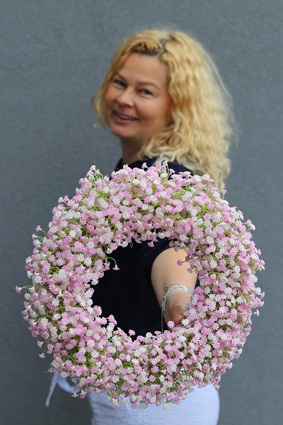 Balletina, delikatny kwiatowy wianek na drzwi, śr.36cm  