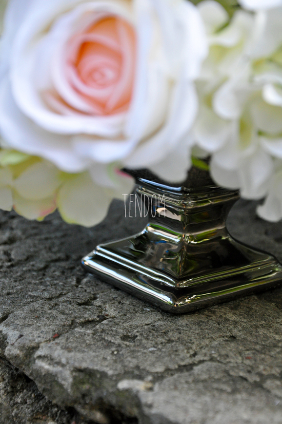 kompozycja kwiatowa Emilie mniejsza, wys.28cm