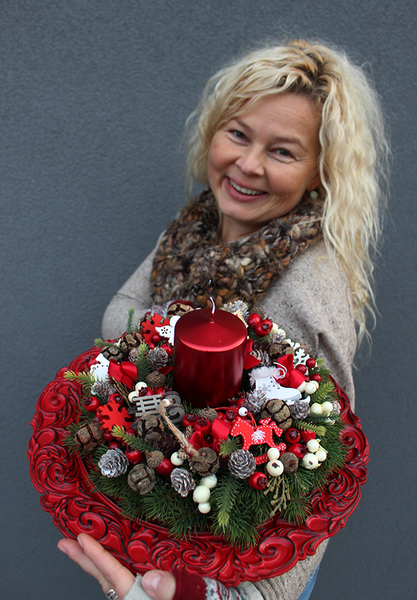 elegancki świąteczny stroik, Wigilia Tuż Tuż na czerwonym talerzu, śr.35cm  