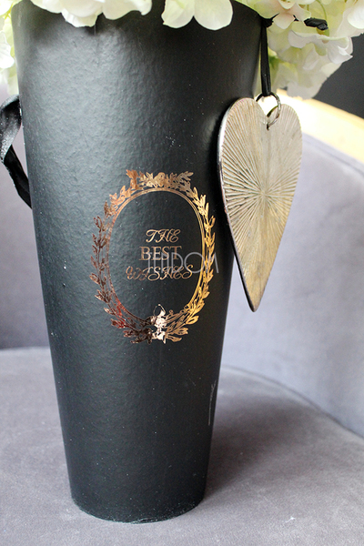 kompozycja kwiatowa / bukiet Flowerbox Roses Sand, wys.43cm