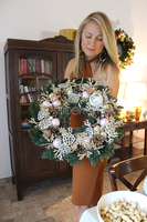 dekoracyjny świąteczny wianek na drzwi, Złoty Lotos, śr.48cm