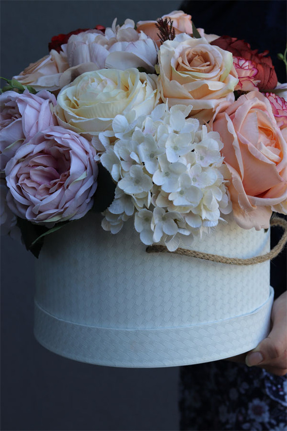 Misty, kompozycja kwiatowa / bukiet / flowebox wys.30cm