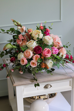 Beraso, kompozycja kwiatowa nagrobna, wym.47x75cm