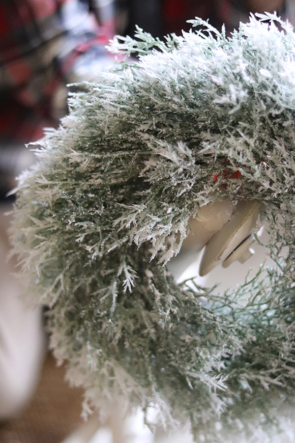 Pada Śnieg, zimowy wianek na drzwi stroik na stół, śr.27cm